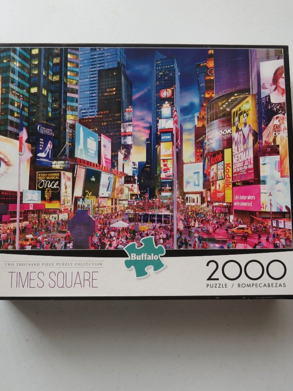 Times Square Buffalo Games 2000 Piece Jigsaw Puzzle Complete